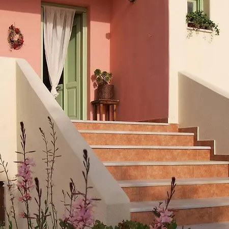 Flower And Crafts - The Eco Nature House * Monolithos (Santorini)